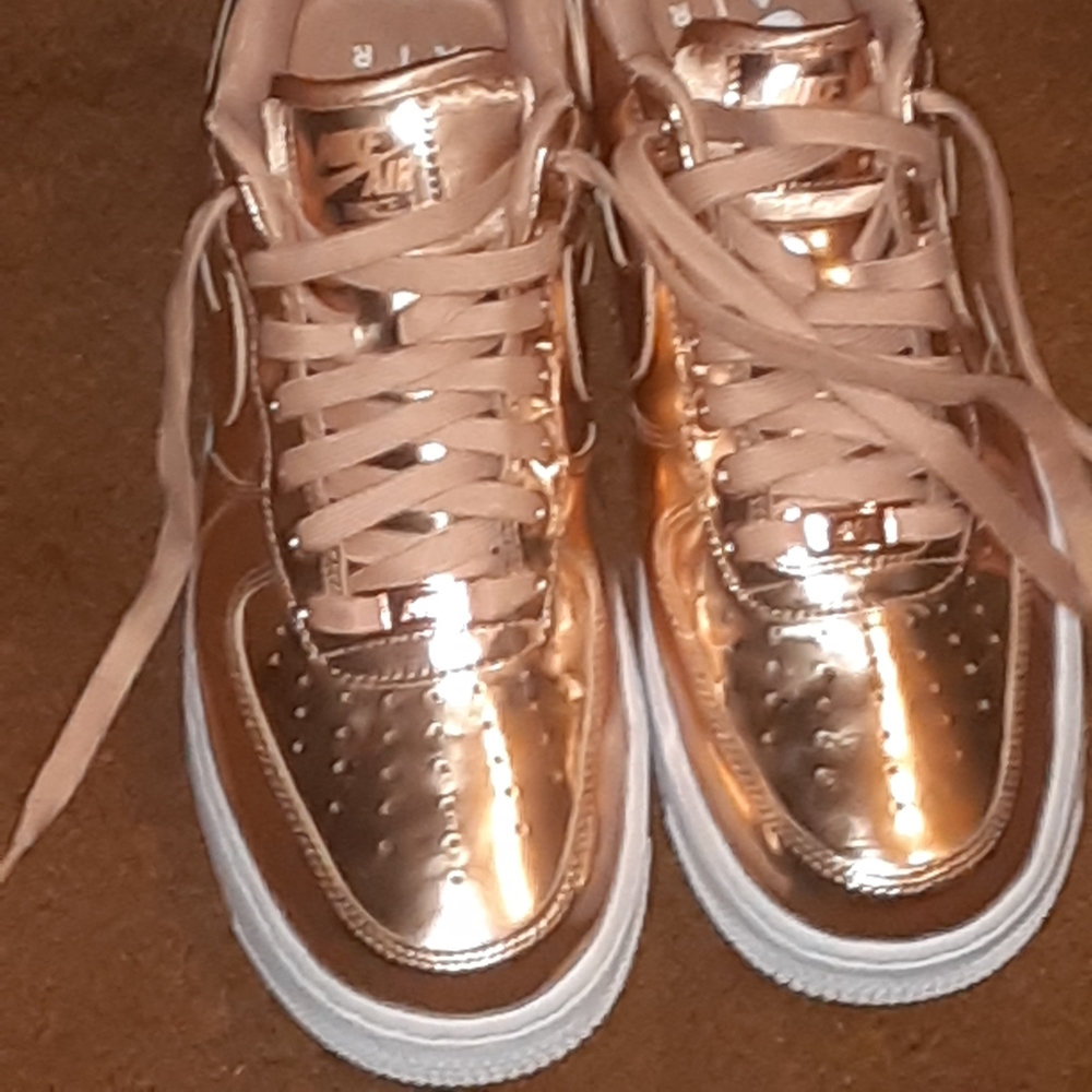 Rose Gold Air Force 1